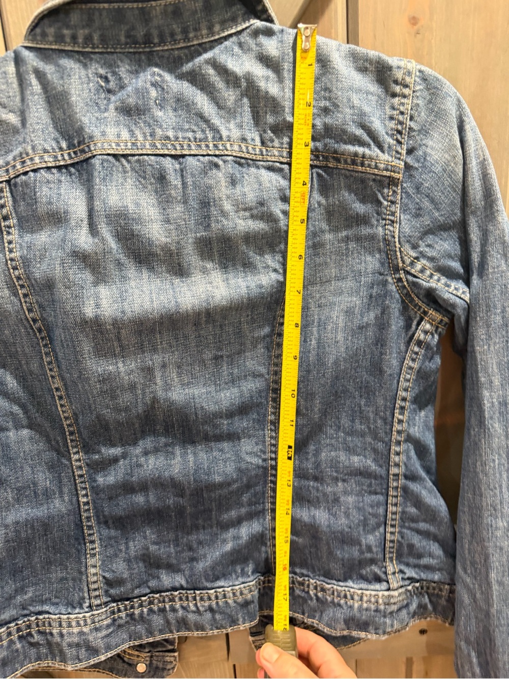 G.H. Bass & Co. Women’s Denim Trucker Jacket Size Small Blue Button Front Cotton - Picture 6 of 7